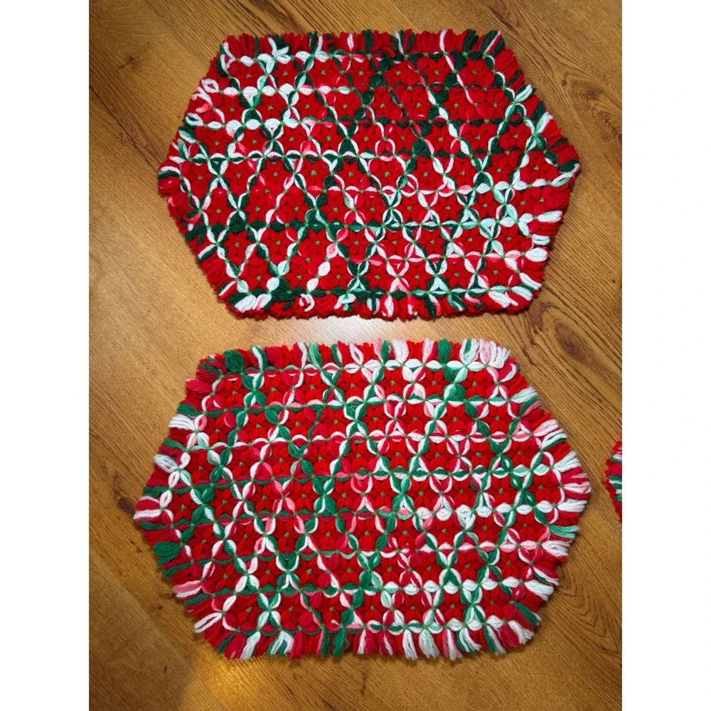 Vintage Handmade‎ Loom Woven Christmas Placemats Red Green Crochet Reversible